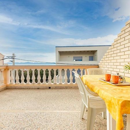 Family Friendly Seaside Apartments Kozino, Zadar - 5749 Petrčane Exterior foto