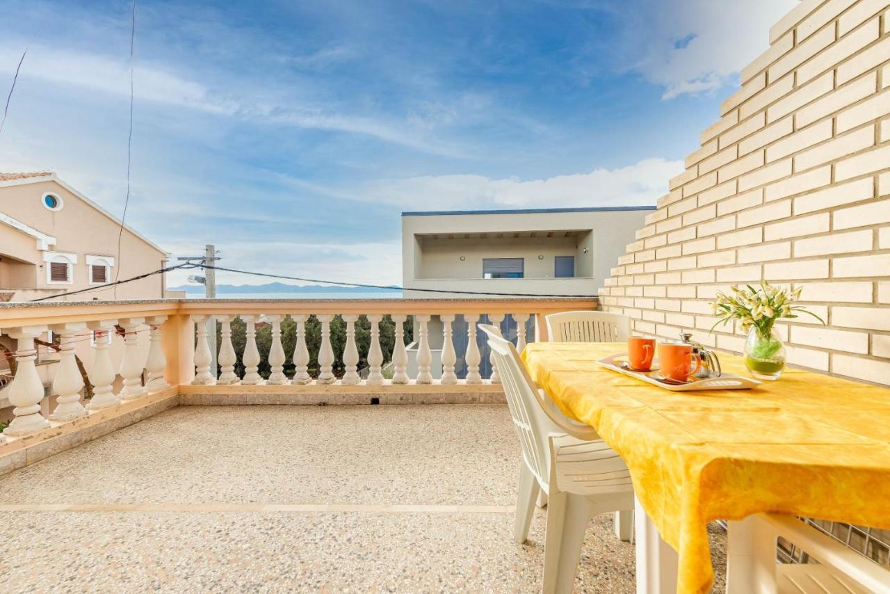 Family Friendly Seaside Apartments Kozino, Zadar - 5749 Petrčane Exterior foto